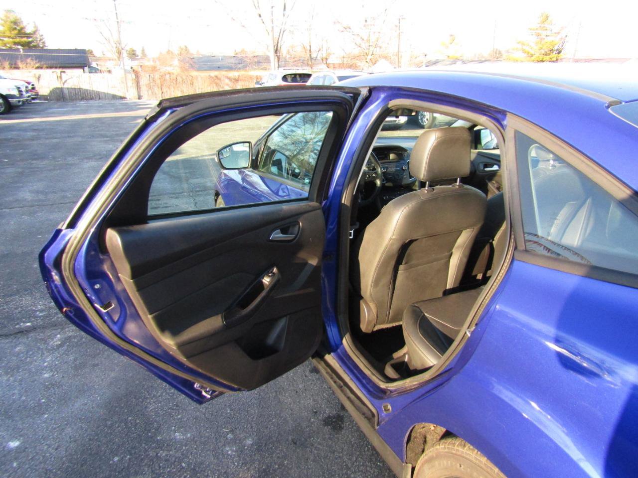 Used 2015 Ford Focus SE w/ Equipment Group 201A FWD image 19