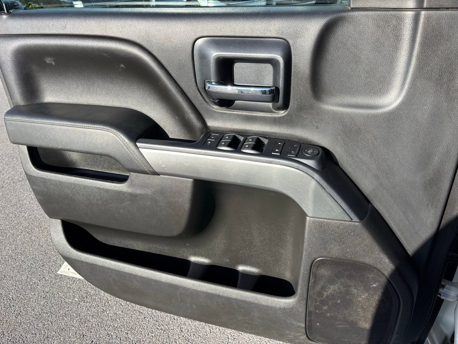 Used 2015 Chevrolet Silverado 1500 LT w/ LT Convenience Package image 12