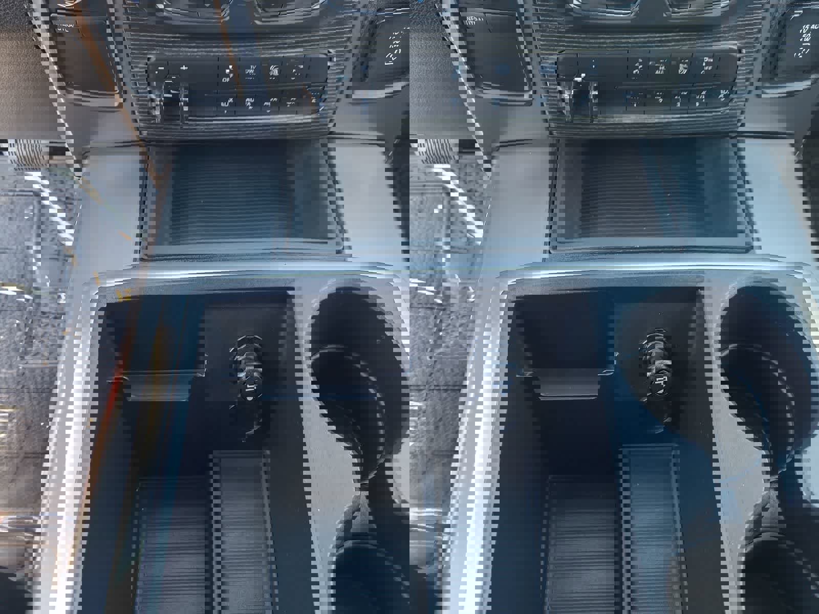 Used 2014 RAM 2500 Limited AWD/4WD image 25