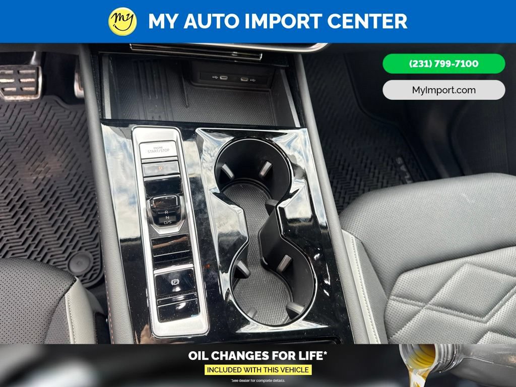 Used 2025 Volkswagen Atlas Peak Edition SE AWD/4WD image 21