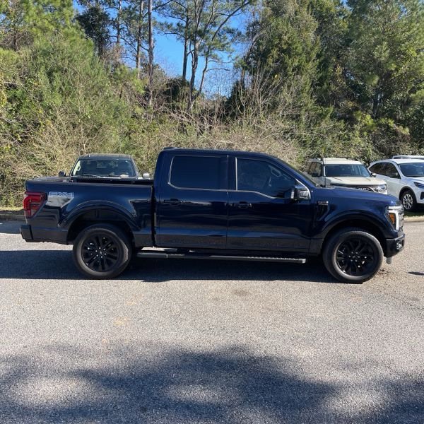 Used 2025 Ford F150 Lariat w/ Equipment Group 501A Mid image 6