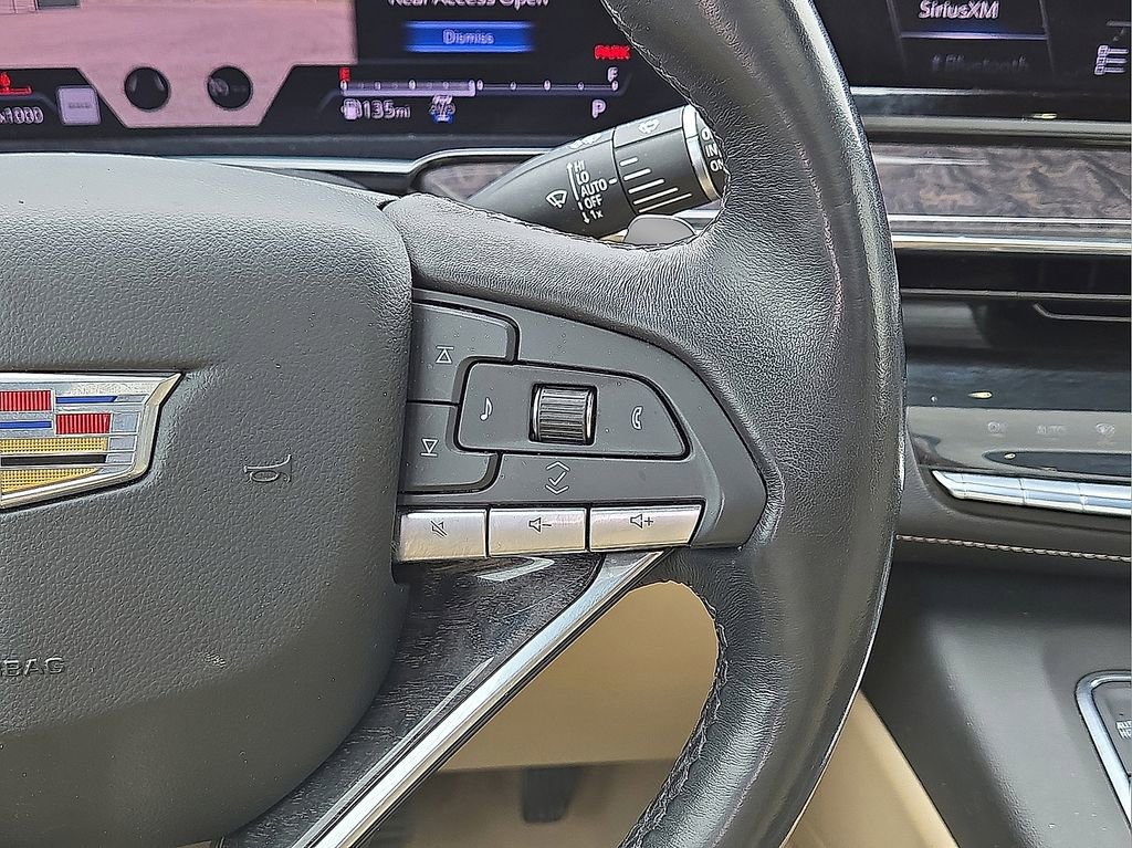 Used 2021 Cadillac Escalade Premium Luxury image 20