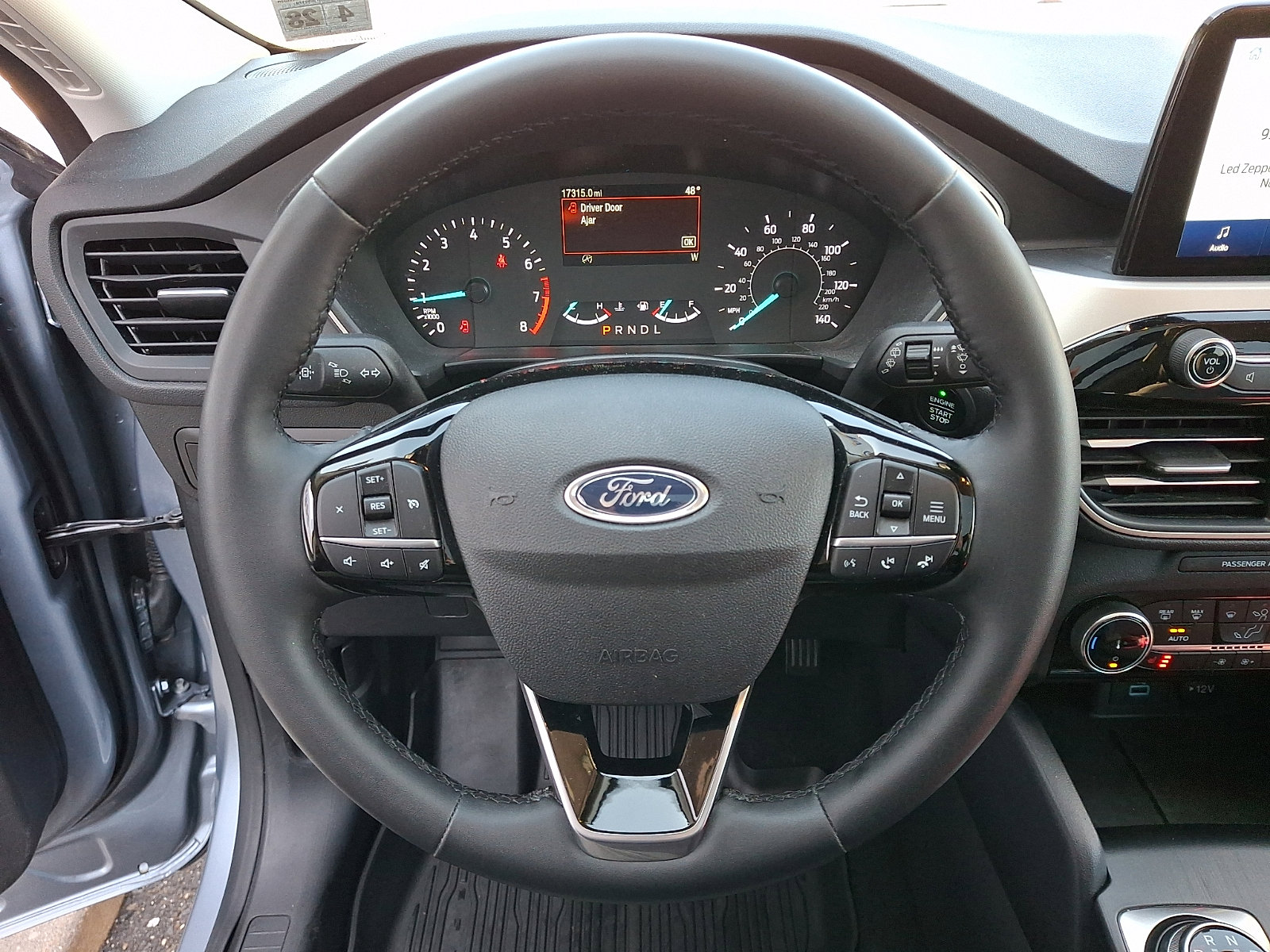 Certified 2022 Ford Escape SE w/ SE Sport Appearance Package AWD/4WD image 23
