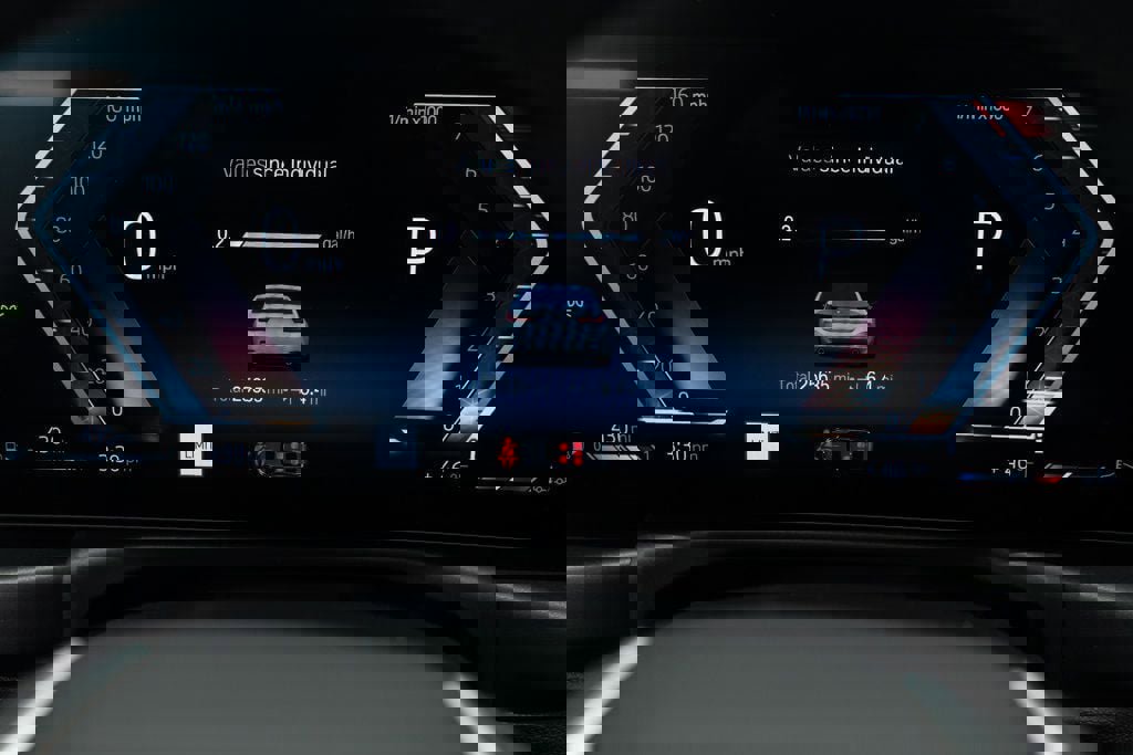 Used 2024 BMW 330i xDrive Sedan w/ Convenience Package image 18