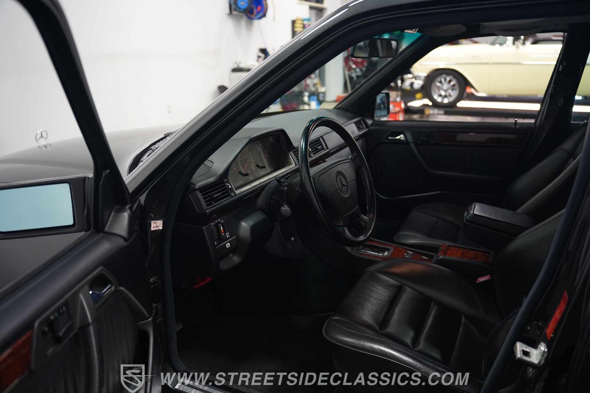 Used 1993 Mercedes-Benz 500 E image 4