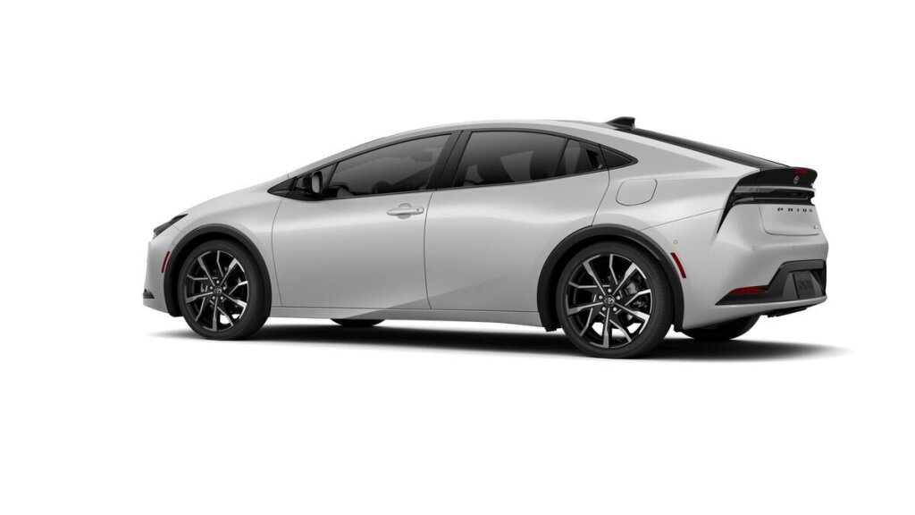 New 2026 Toyota Prius Plug-In Hybrid FWD image 5