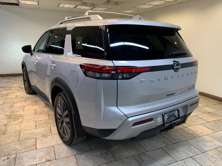 Used 2022 Nissan Pathfinder SL w/ SL Premium Package image 6