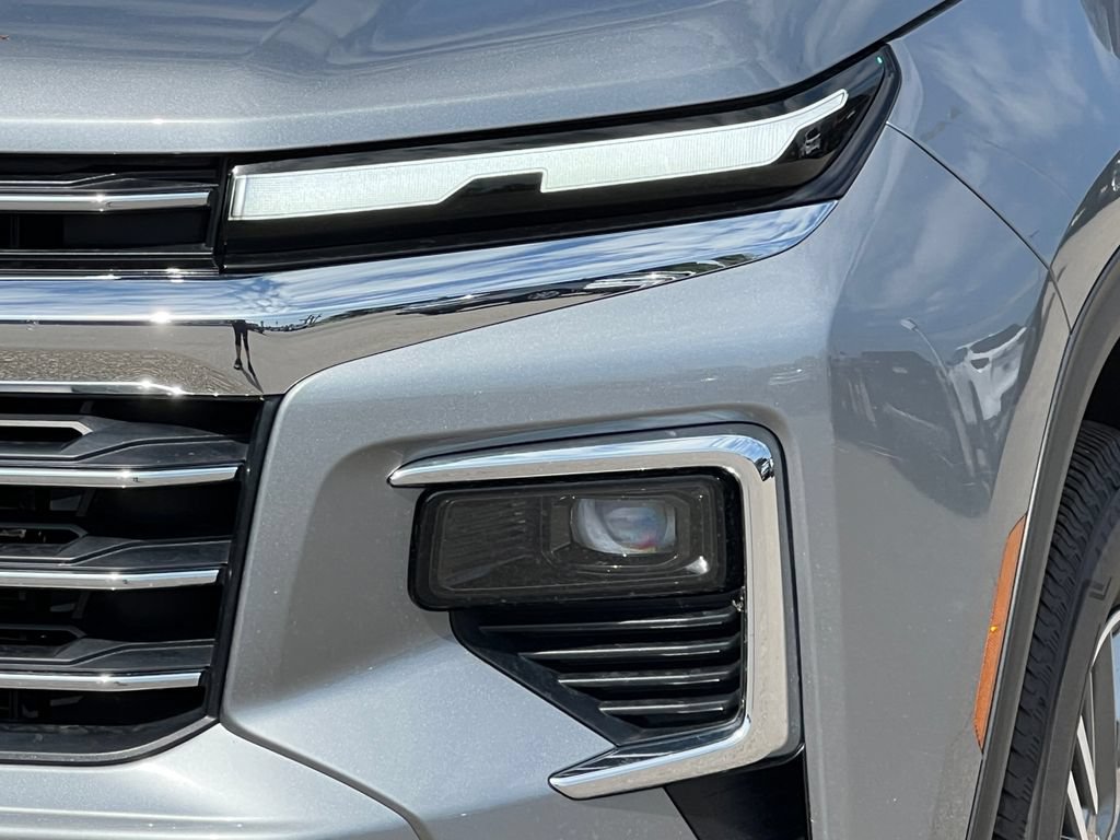 Used 2026 Chevrolet Traverse LT AWD/4WD image 44
