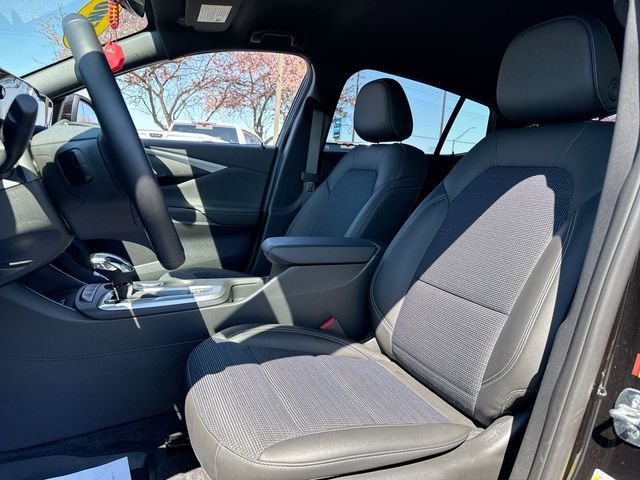 New 2025 Buick Envista Sport Touring w/ Convenience I Package FWD image 11