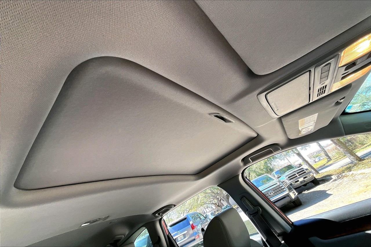 Used 2021 Honda CR-V Touring image 24