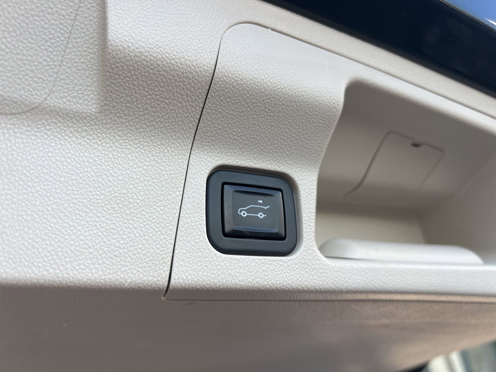 Used 2020 GMC Acadia Denali w/ Technology Package image 56