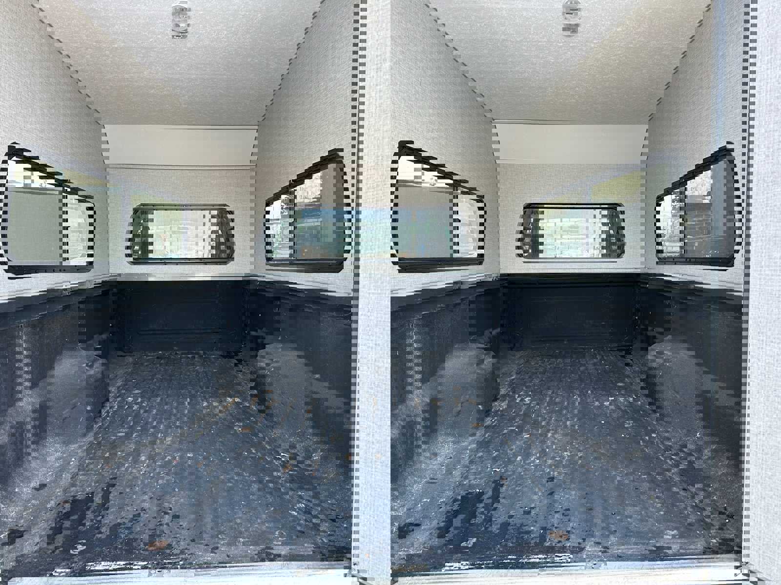 Used 2006 Ford F350 Lariat image 15