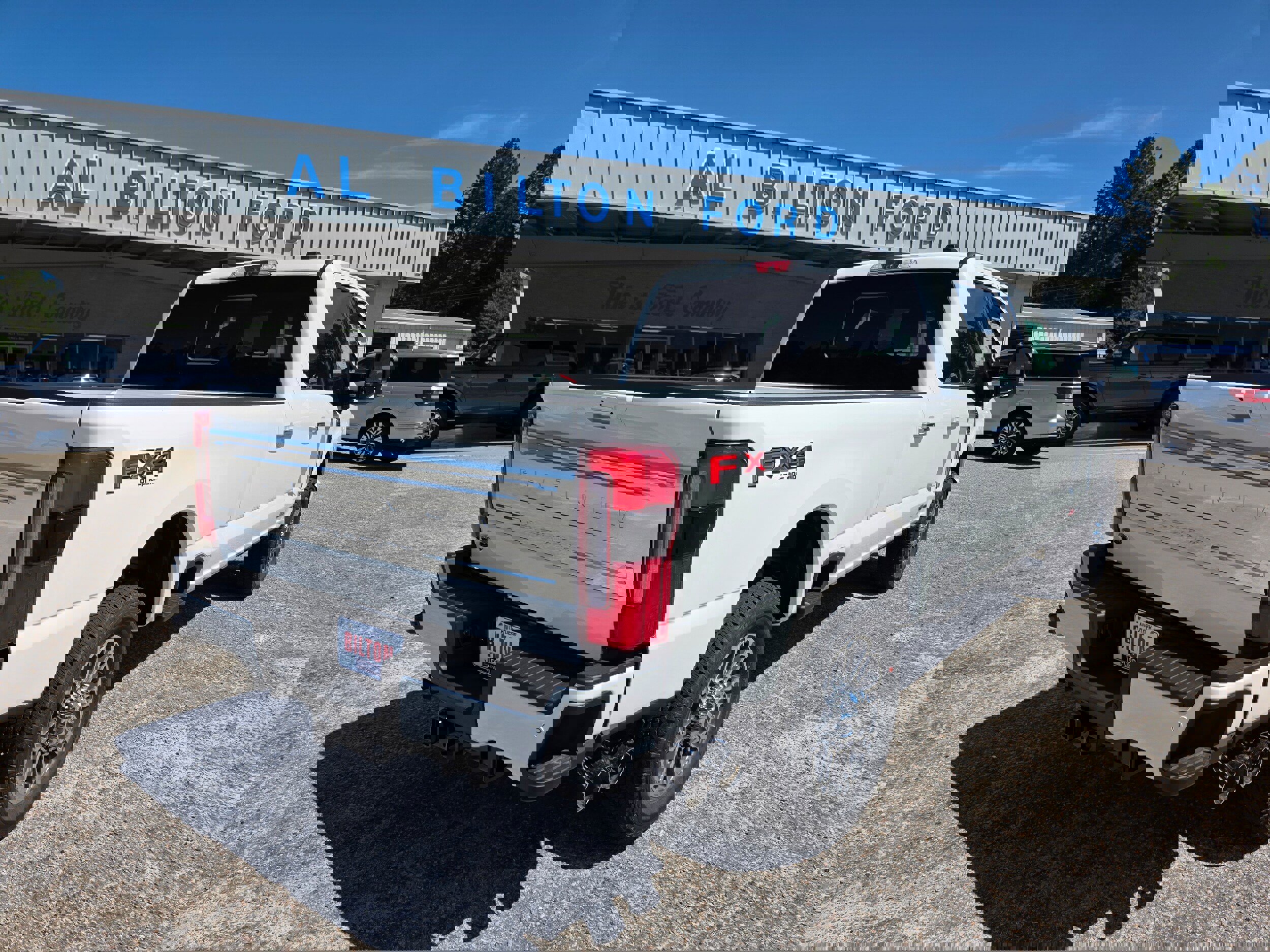 New 2025 Ford F350 Platinum w/ Platinum Plus Package image 4