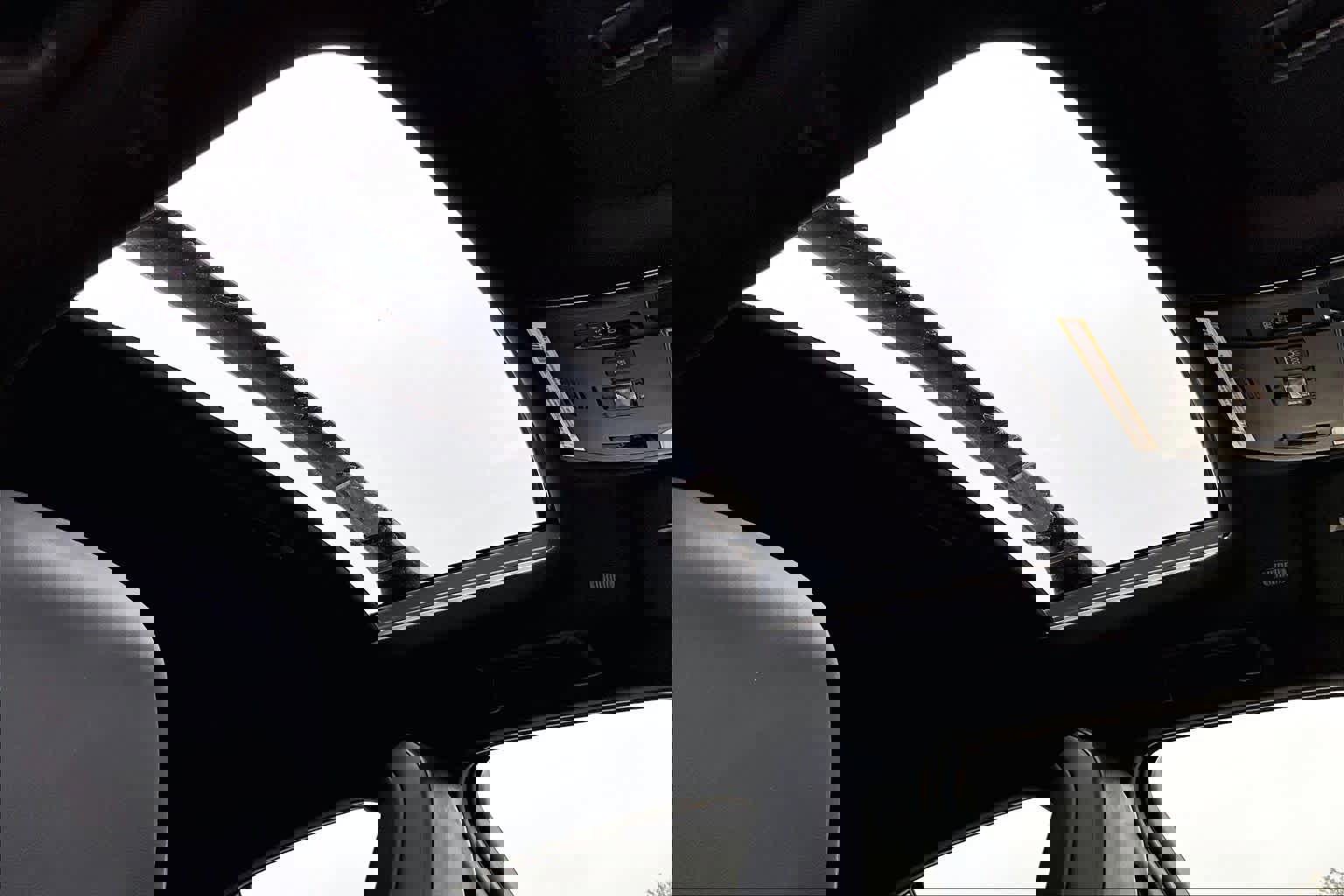 Used 2025 Lexus UX 300h FWD image 14