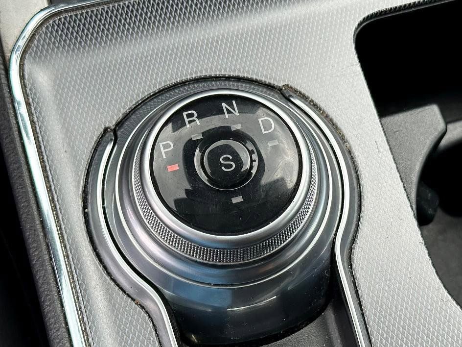 Used 2022 Ford Edge SEL image 27