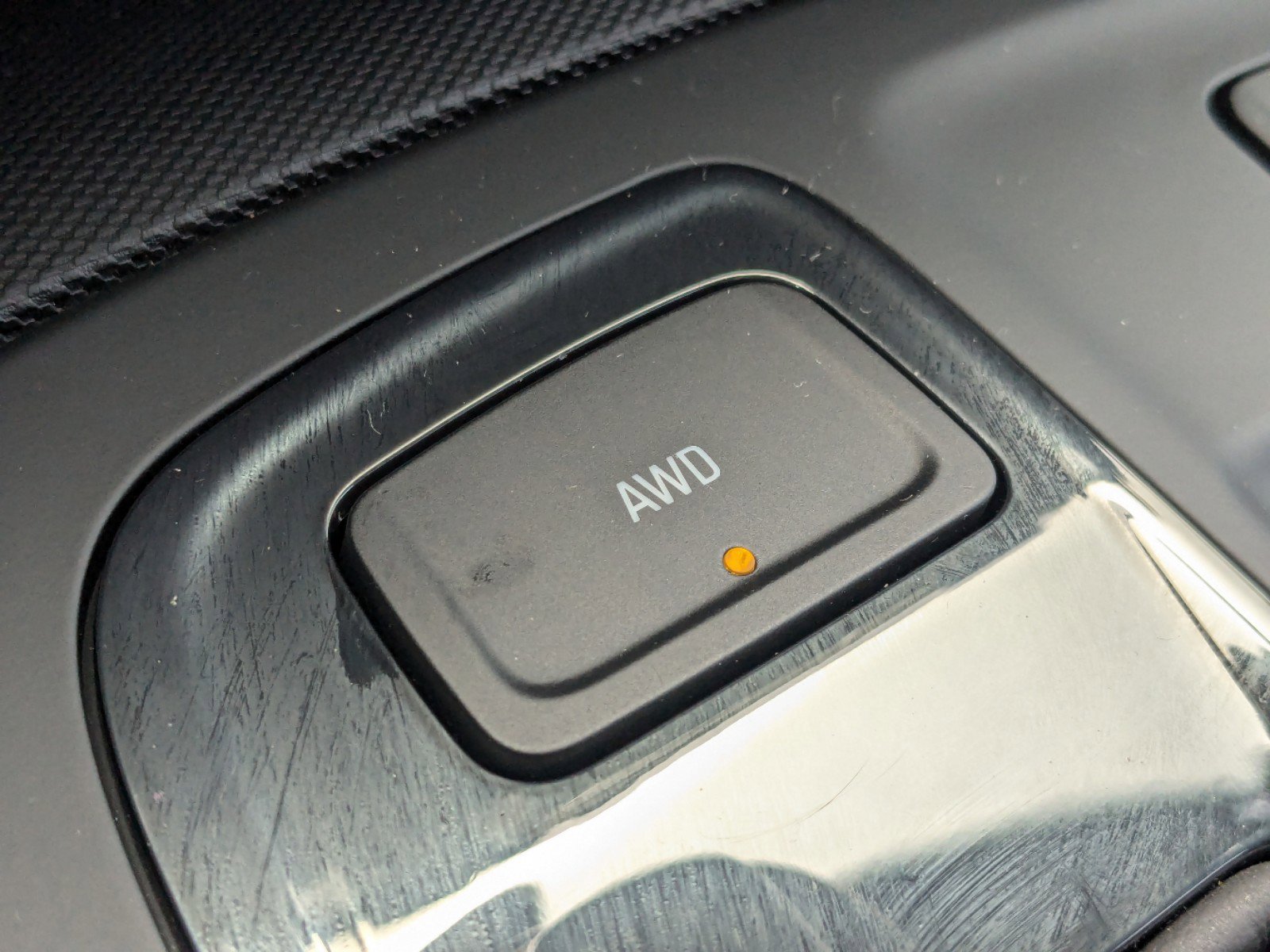 Used 2024 Chevrolet Equinox RS w/ RS Leather Package image 28