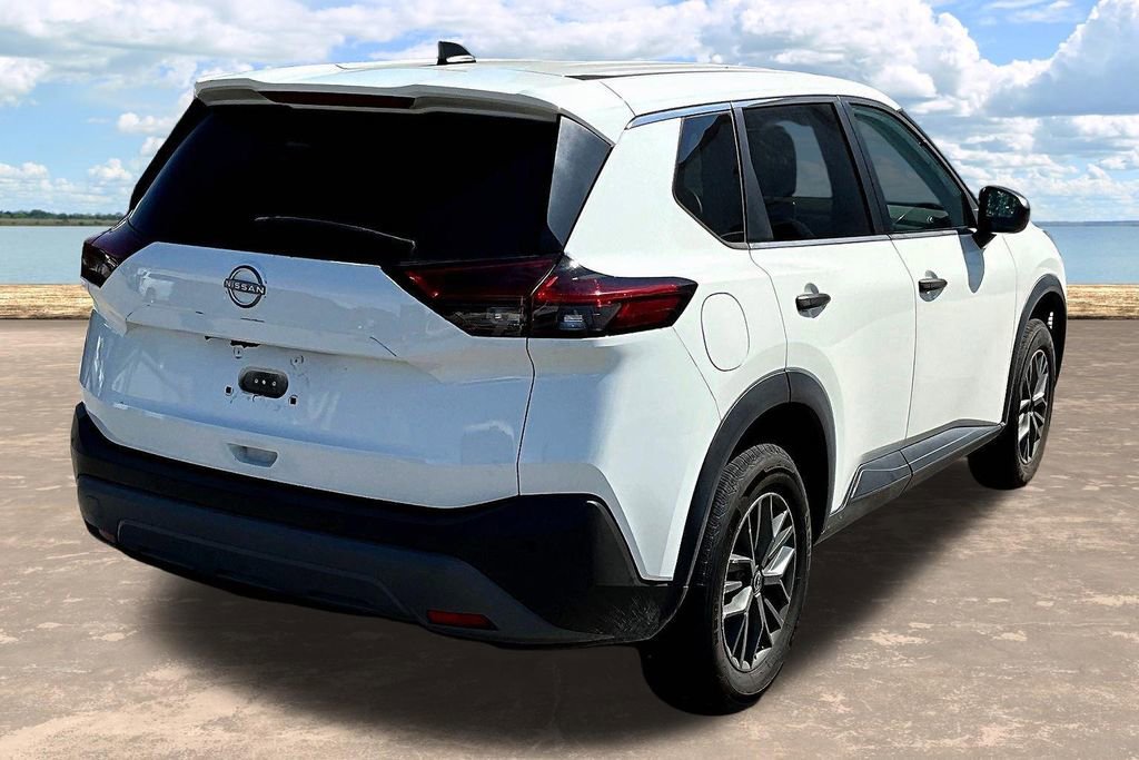 Used 2022 Nissan Rogue S FWD image 7