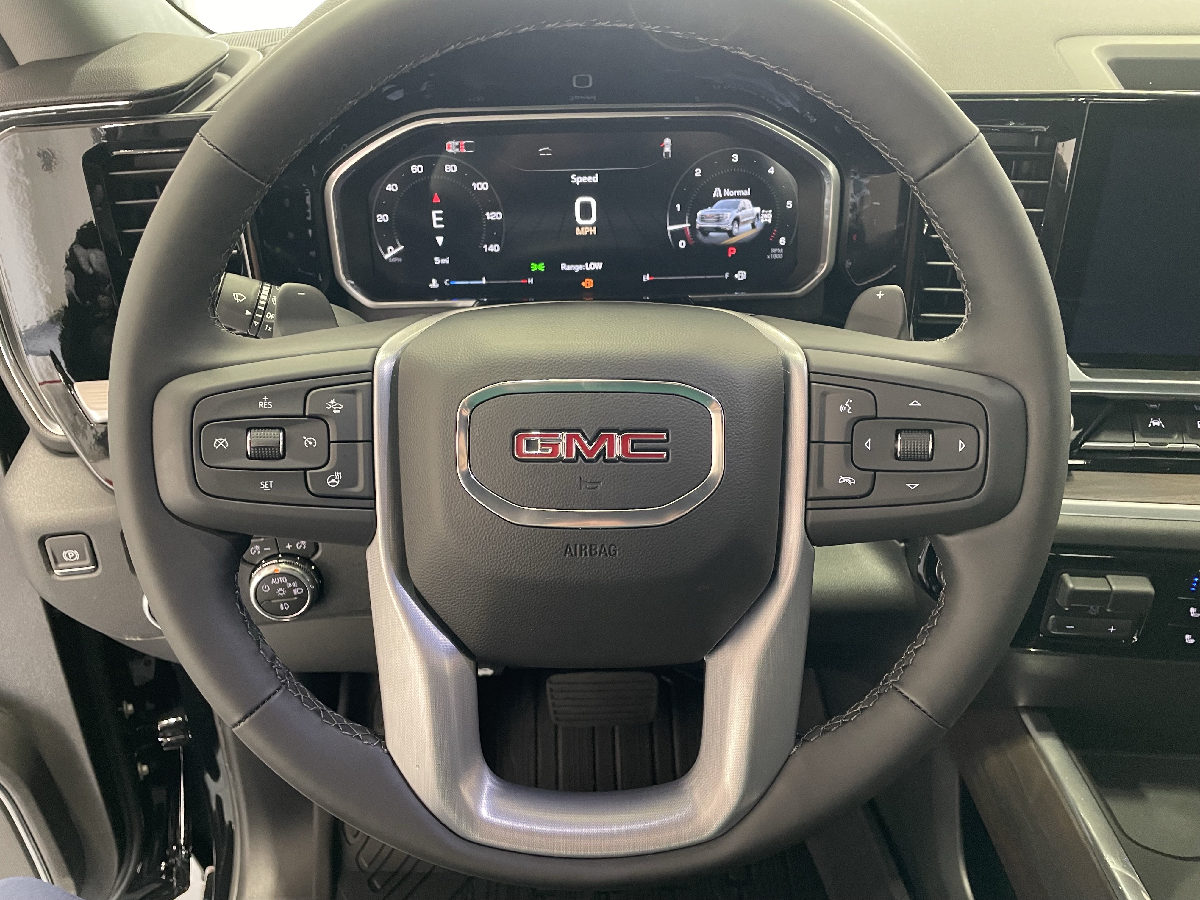 New 2026 GMC Sierra 1500 SLT w/ SLT Premium Plus Package AWD/4WD image 14