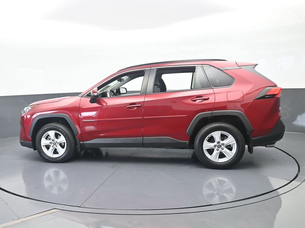 Used 2020 Toyota RAV4 XLE w/ Convenience Package image 3