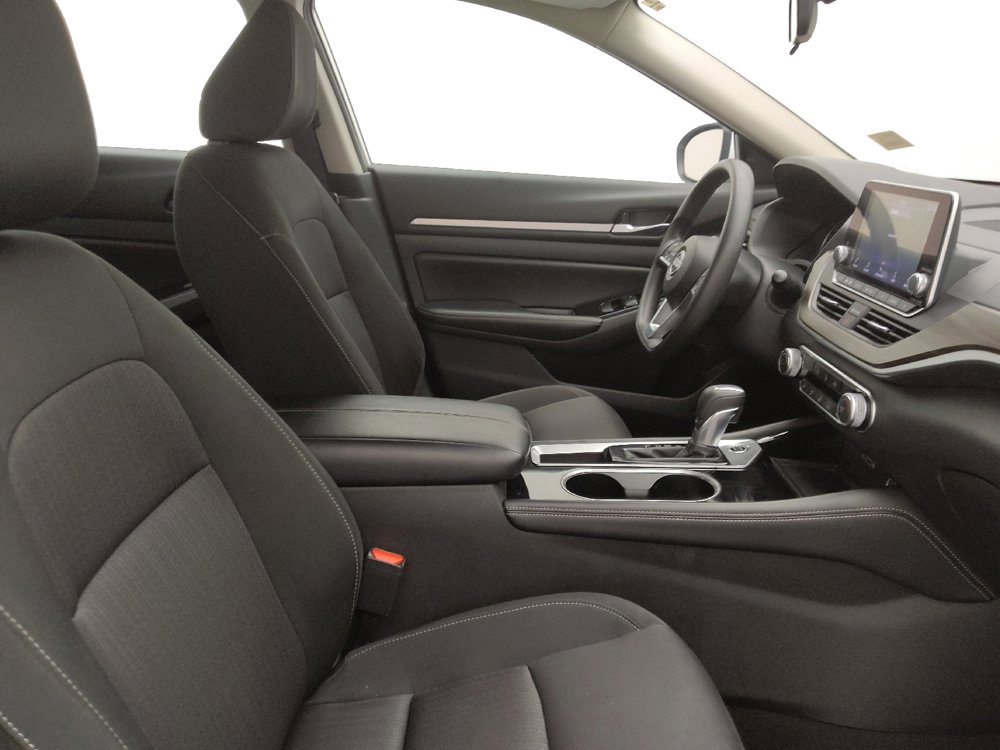 Used 2023 Nissan Altima 2.5 SV image 21