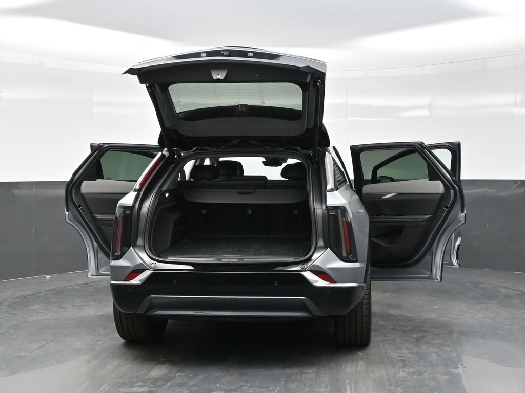 New 2026 Cadillac Optiq Luxury 2 AWD/4WD image 43