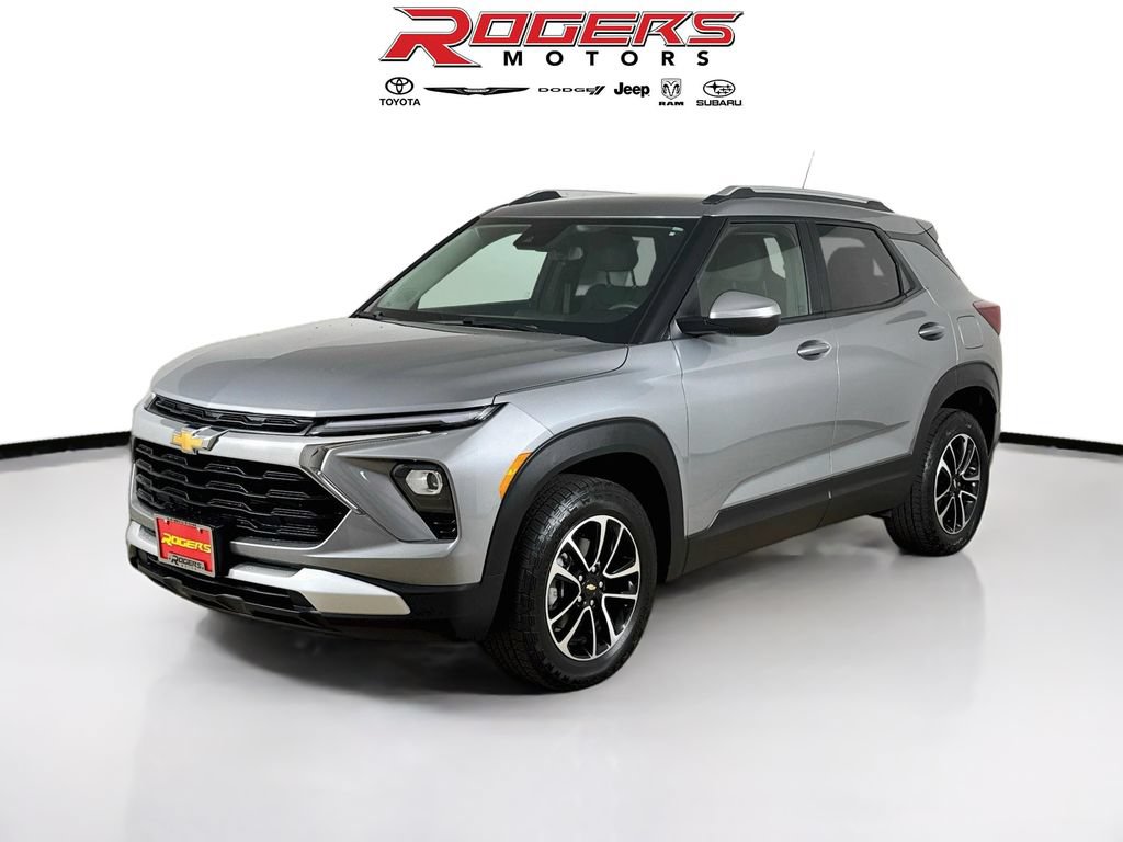 Used 2025 Chevrolet TrailBlazer LT w/ Driver Confidence Package AWD/4WD image 8