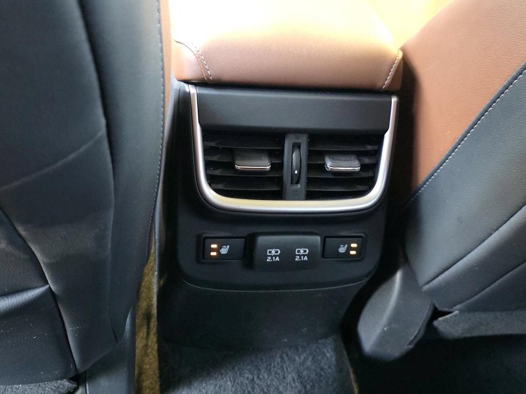 Used 2022 Subaru Outback Touring XT AWD/4WD image 13