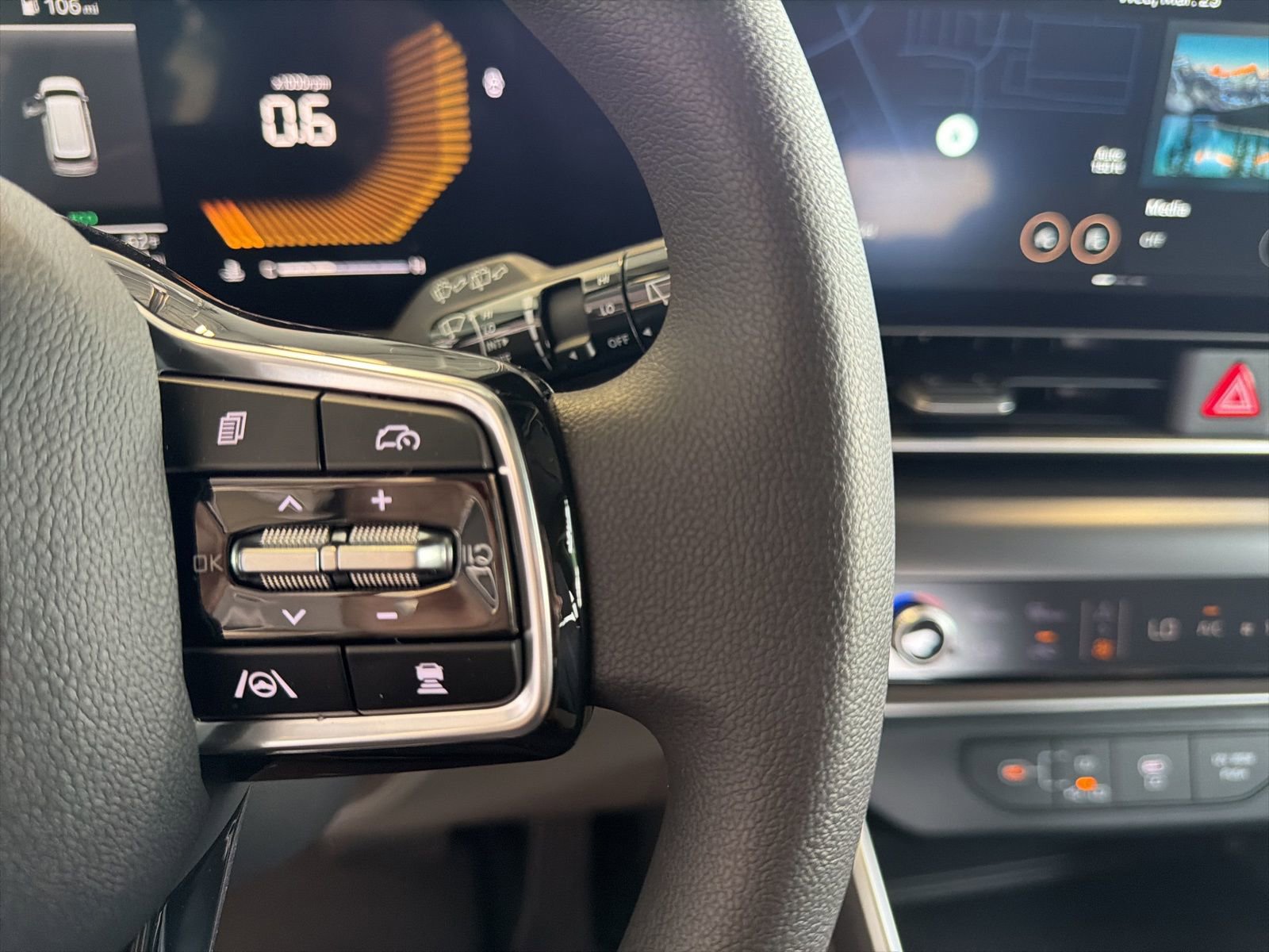 New 2026 Kia Carnival LX image 22