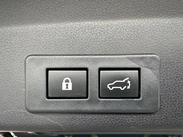 Used 2023 Subaru Ascent Limited w/ Technology Package image 26