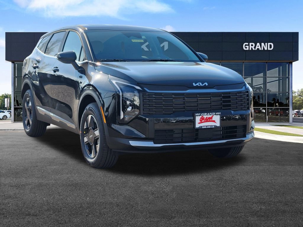New 2026 Kia Sportage LX image 2