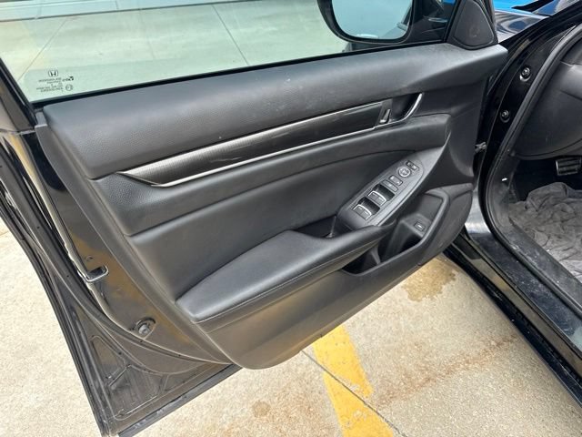 Used 2019 Honda Accord Sport image 4