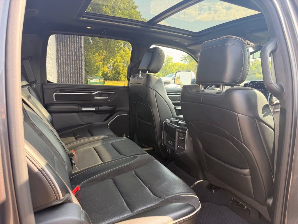 Used 2019 RAM 1500 Laramie AWD/4WD image 28
