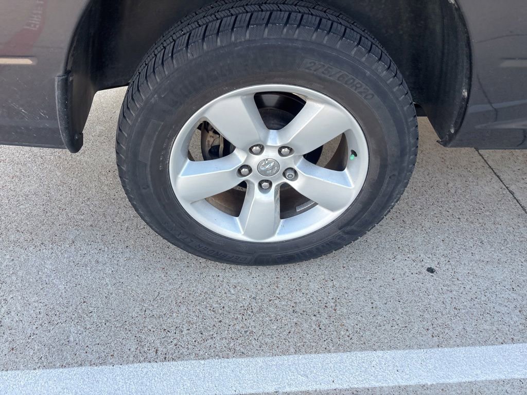Used 2014 RAM 1500 Express RWD image 18