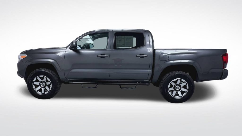 Used 2021 Toyota Tacoma SR AWD/4WD image 5