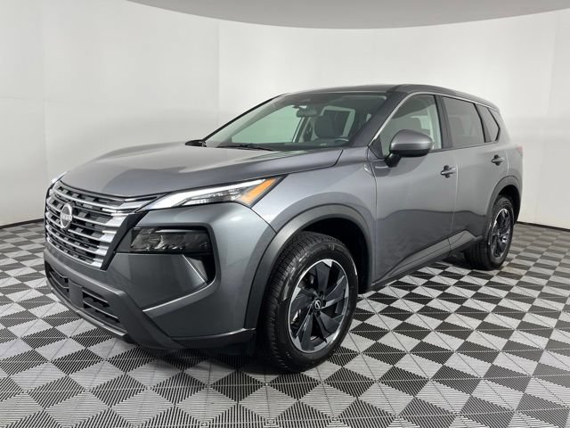 Certified 2025 Nissan Rogue SV FWD image 6