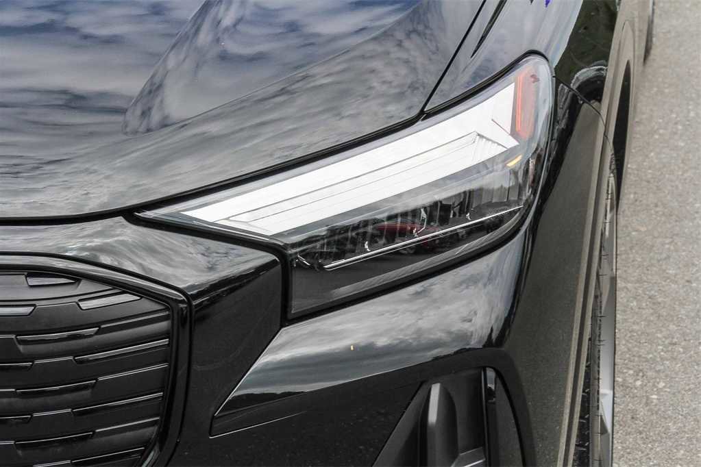 Used 2025 Audi Q4 e-tron Premium Plus w/ Premium Plus image 7