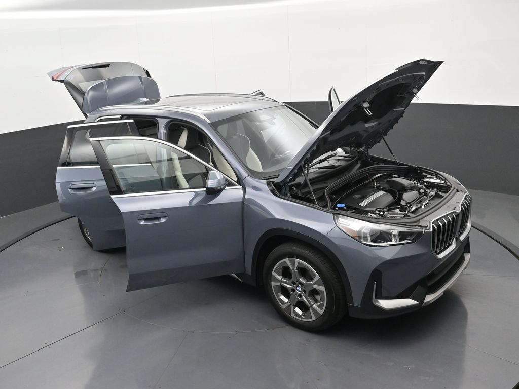New 2026 BMW X1 xDrive28i w/ Technology Package AWD/4WD image 37