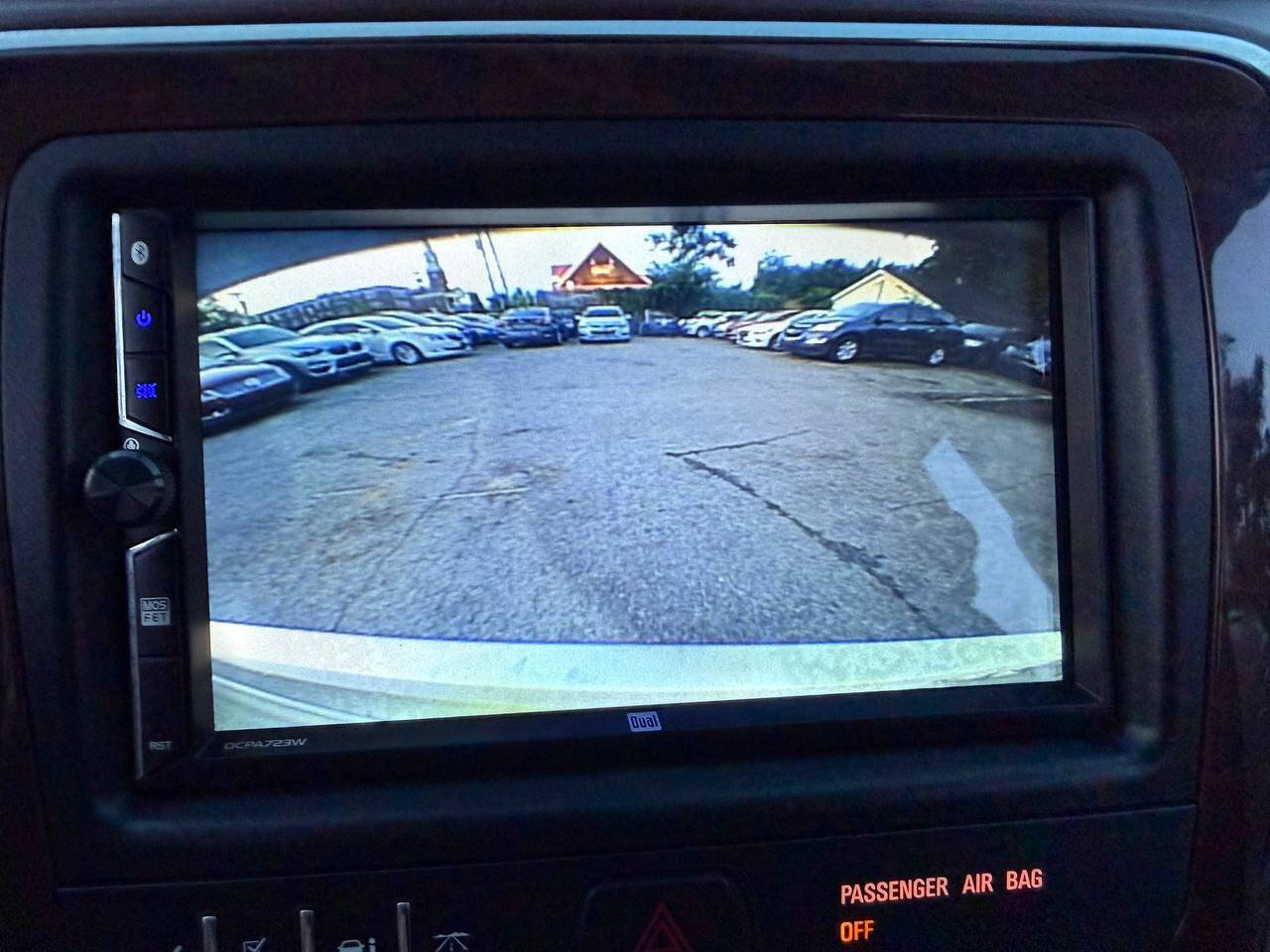 Used 2014 Buick Enclave Leather AWD/4WD image 21