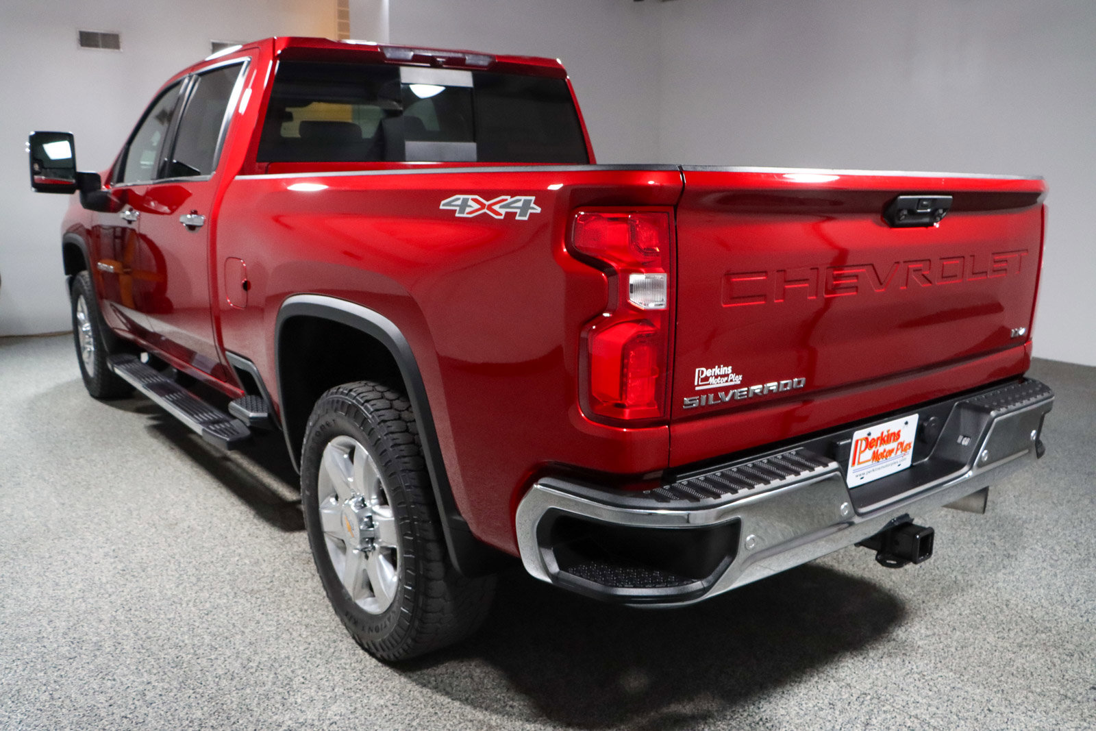 Used 2022 Chevrolet Silverado 2500 LTZ w/ LTZ Plus Package image 9
