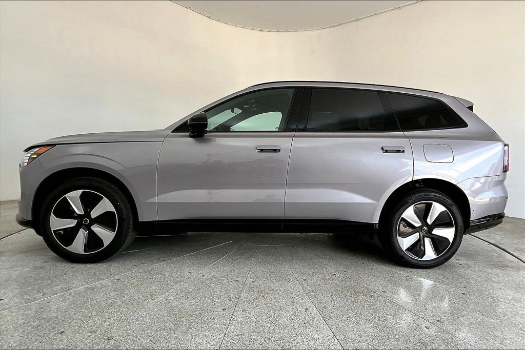 New 2026 Volvo EX90 Plus RWD image 8