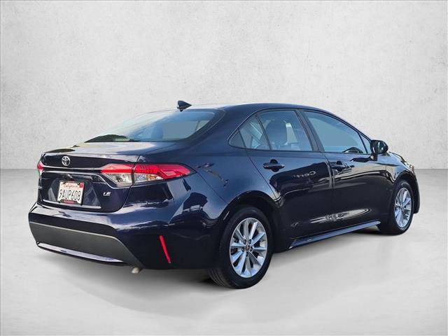 Used 2022 Toyota Corolla LE w/ LE Convenience Package FWD image 5