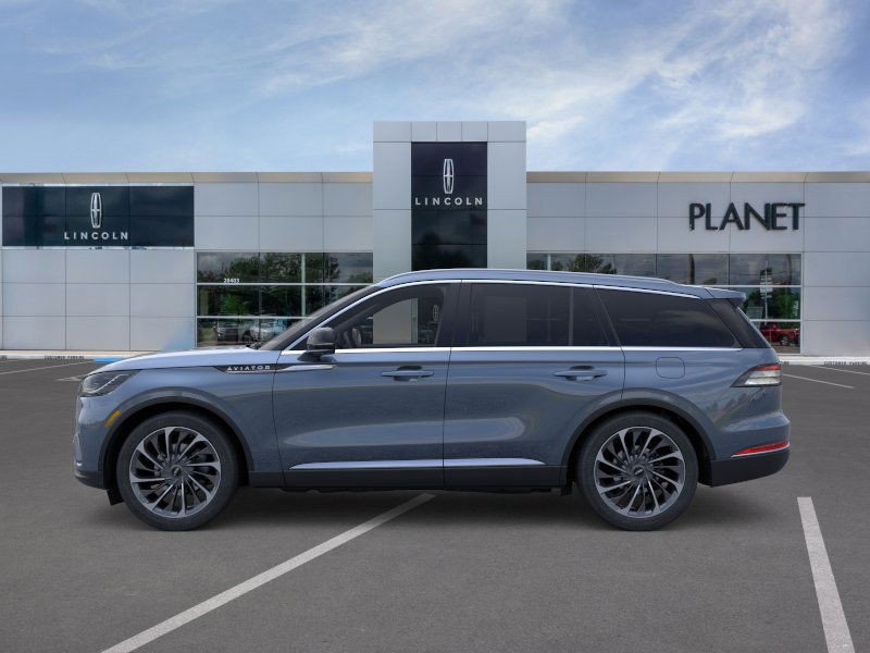 New 2025 Lincoln Aviator Reserve w/ Illumination Package image 3