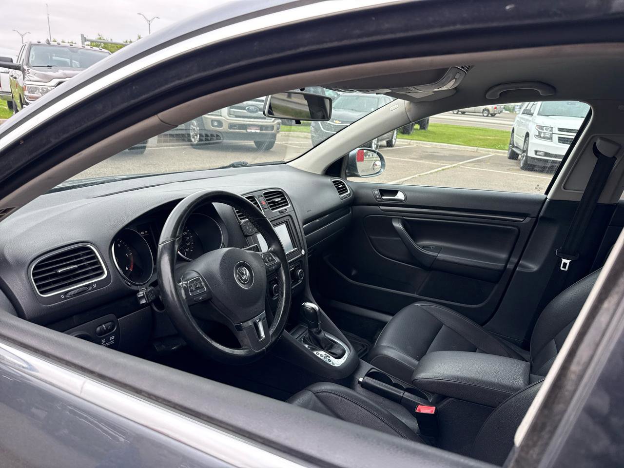 Used 2011 Volkswagen Jetta TDI FWD image 9