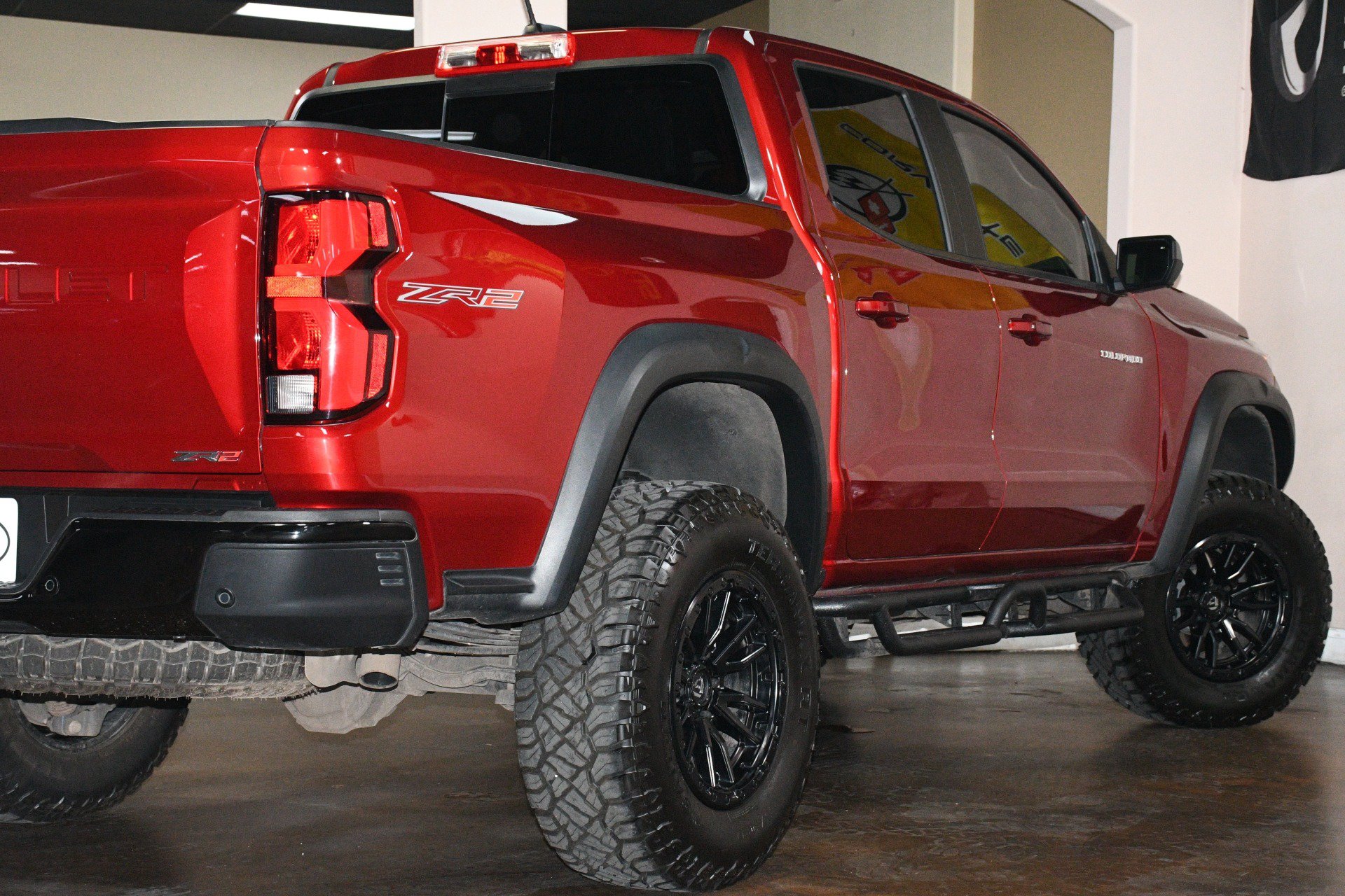 Used 2025 Chevrolet Colorado ZR2 w/ Technology Package AWD/4WD image 56