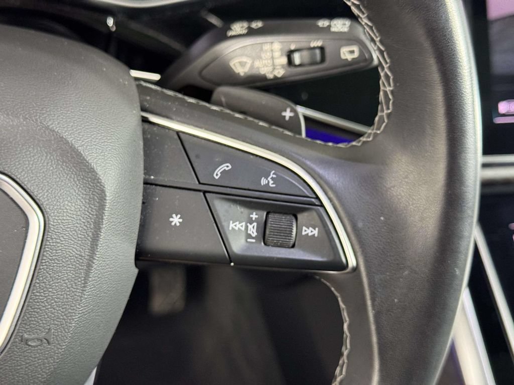 Used 2021 Audi Q8 Premium Plus AWD/4WD image 23