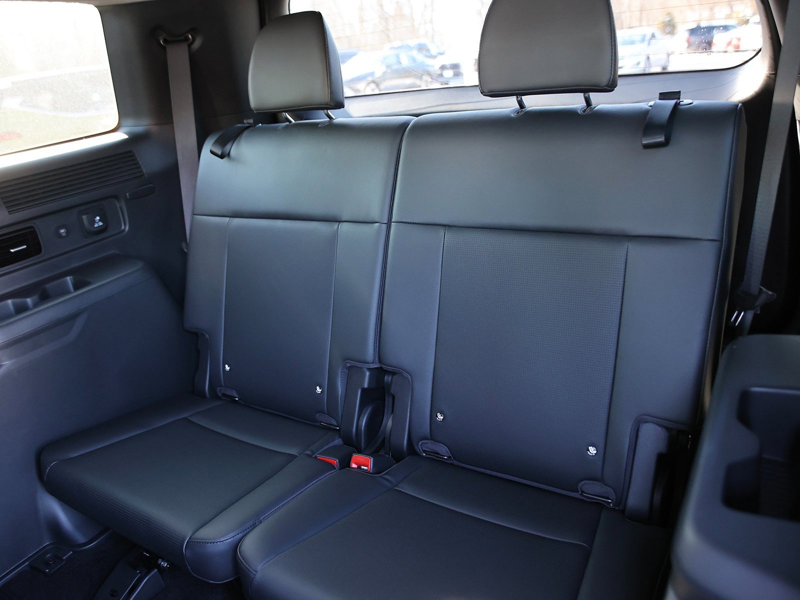 Certified 2025 Hyundai Santa Fe Limited image 17