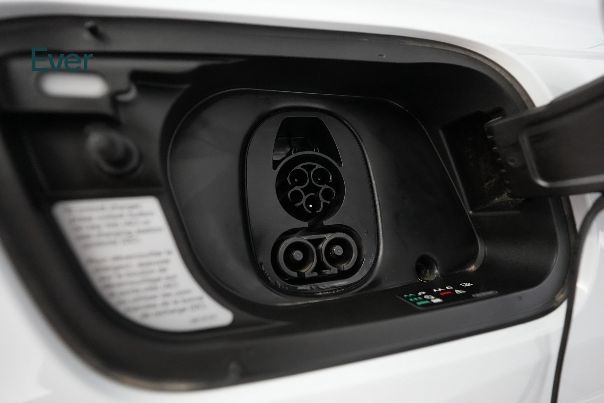 Used 2024 Audi Q4 e-tron Premium w/ Convenience Package image 23