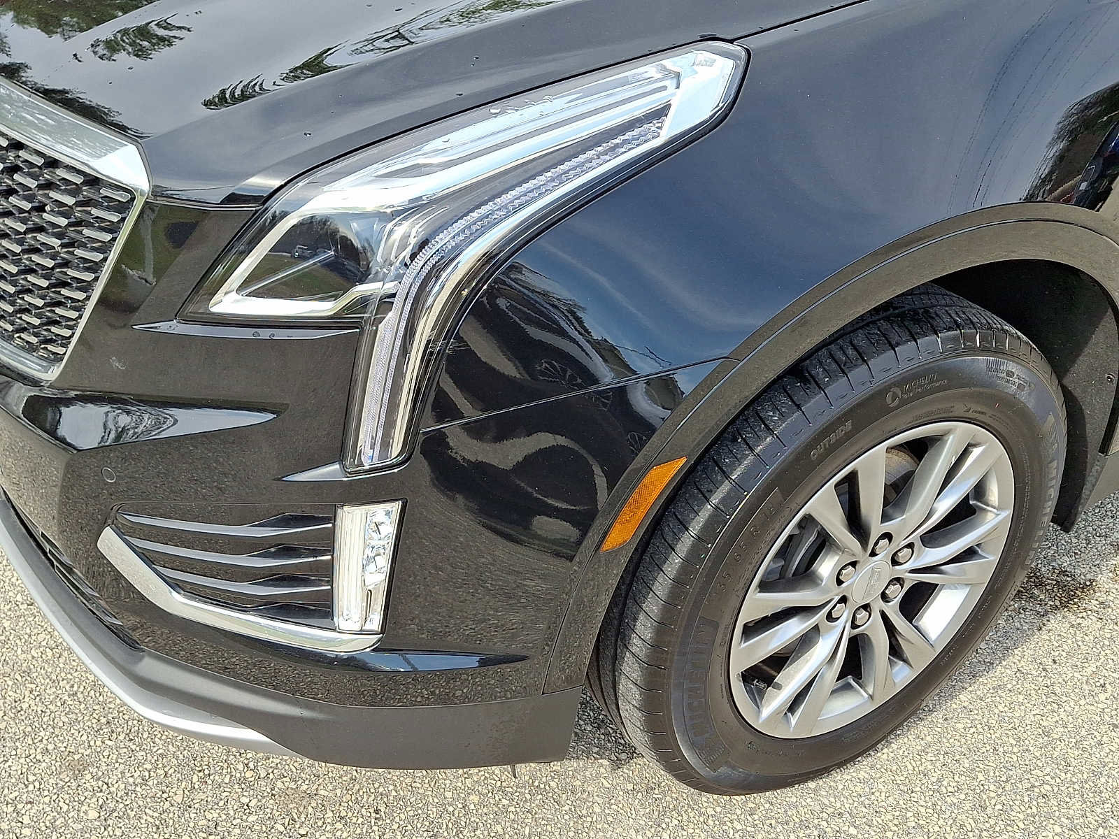 Certified 2023 Cadillac XT5 Premium Luxury image 11