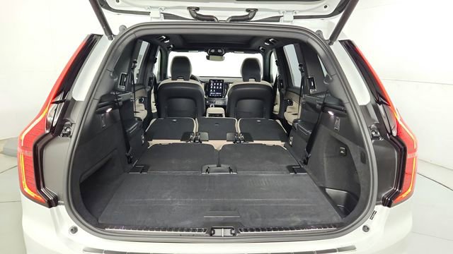 Used 2026 Volvo XC90 B6 Plus w/ Protection Package Premier AWD/4WD image 44