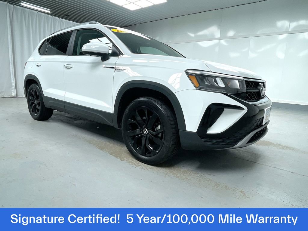 Used 2022 Volkswagen Taos SE w/ Panoramic Sunroof Package